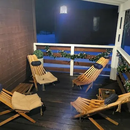 Kaunis tyylikäs bungalow järven rannalla Nokia